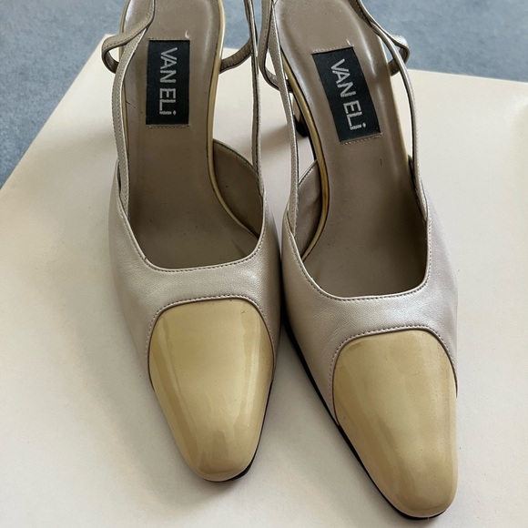 Vaneli pointed toe heels - 8.5 - Picture 5 of 5